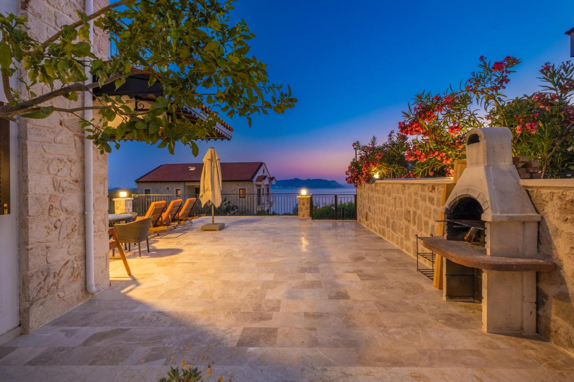 White Garden Villas Kaş Eksteriør bilde